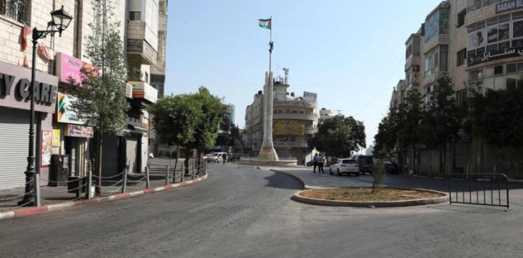 The continued closure is a heavy burden for Palestinians exhausted by the economic situation