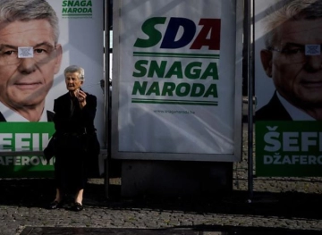 Divided Bosnia elects members of the Presidential Council