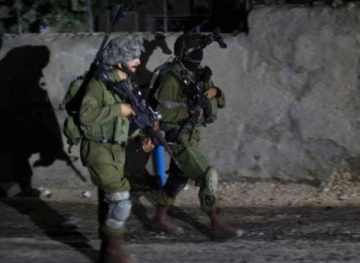 The occupation forces arrest a citizen from Nablus