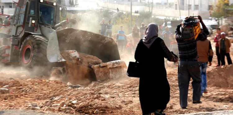 The occupation forces the Abu Sobeih family to demolish their home in Silwan