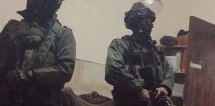 The Israeli occupation forces searched a number of houses east of Tubas
