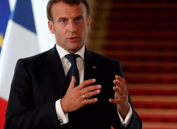 Macron warns of re-closing the borders between European countries to stop the rise in Corona infections