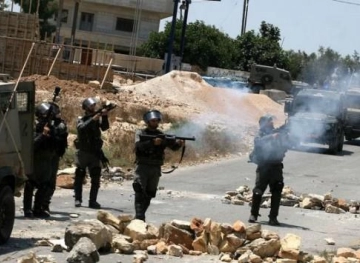 Suffocation injuries during the storming of the village of Deir Abu Mishaal, north of Ramallah