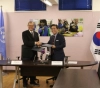 400 thousand dollars from South Korea to UNRWA