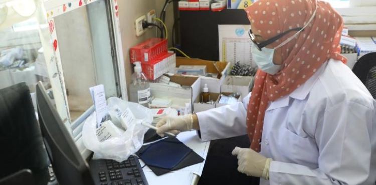 Gaza: Woman dies of corona