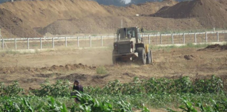 Israeli incursion into southern Gaza Strip and shooting at farmers