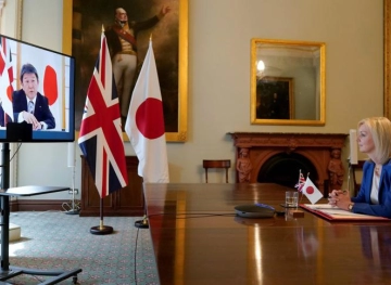 London strikes a trade deal with Tokyo in the height of a crisis with the European Union