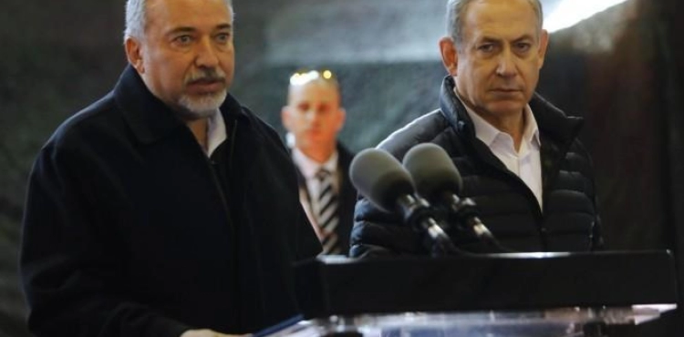 Netanyahu and Lieberman threaten &quot;strong military operation&quot; in Gaza