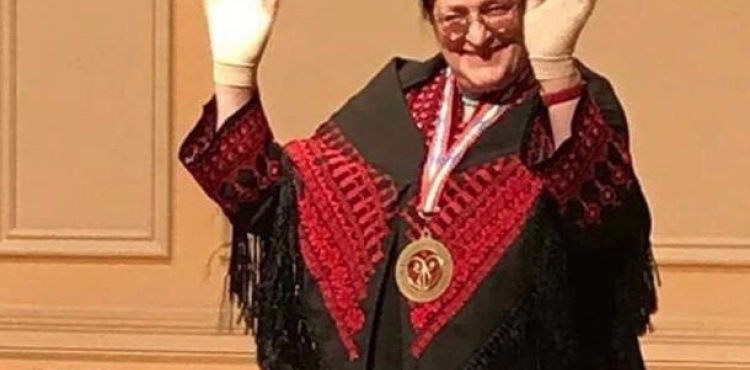 A citizen of Safed receives the highest American Medal of Honor for the Palestinian folklore