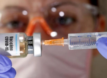 Fauci: Covid will not remain a pandemic for long thanks to the development of vaccines