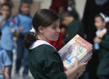The occupation implements a campaign of falsification of the Palestinian curriculum