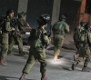 Occupation arrests 10 Palestinians