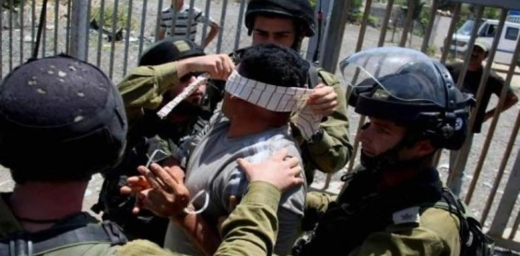 The Prisoners&acute; Association: The occupation forces abuse and abuse 4 prisoners during the arrest process