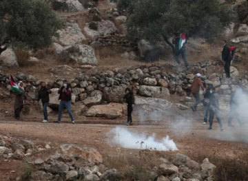 Choking injuries during the Beit Dajan settlement process