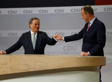 German conservatives choose to continue Merkel&acute;s policy