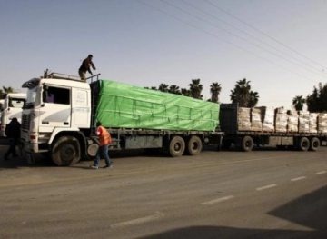 Settlers try to prevent goods from entering Gaza