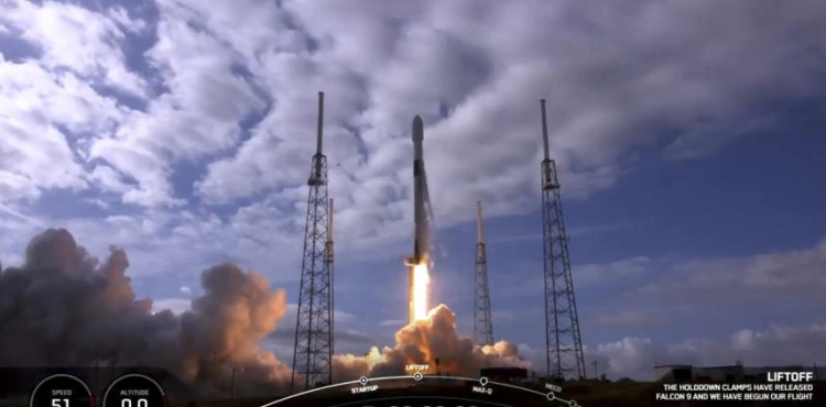 The SpaceX rocket sends a record number of satellites into space