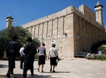 Israeli occupation authorities decide to close the Ibrahimi Mosque on Friday and Saturday