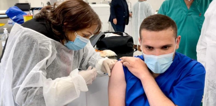 Coronavirus vaccination campaign begins in Palestine