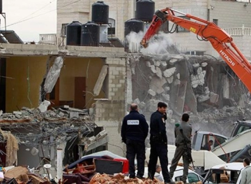 Occupation demolishes house in Issawiya