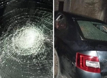 Settlers attack a family and destroy their vehicle in Broqin