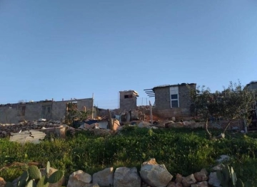 The occupation threatens to demolish a residential facility in Tuqu &acute;