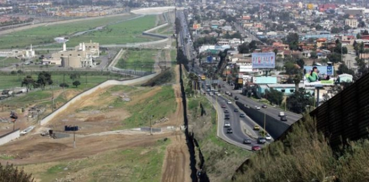 US Secretary of Homeland Security: Our borders with Mexico are closed, and children are excluded