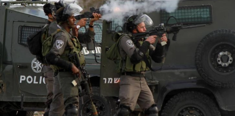 Two young men were wounded by live bullets from the occupation forces in Bir Nabala, northwest of Jerusalem