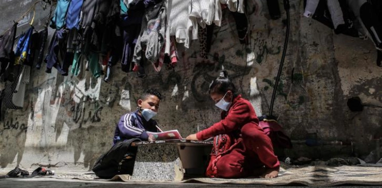 In the West Bank and Gaza ... 18 deaths and 2,672 new cases of Corona