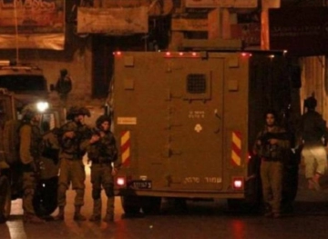 The occupation stormed Silwan and pursued young men who attacked a settlement outpost