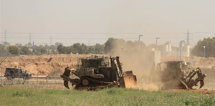 Gaza: A limited Israeli incursion and shooting at fishermen and farmers