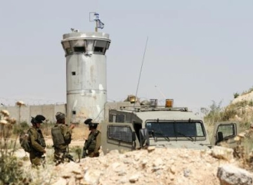The occupation demolishes a house east of Beit Sahour, claiming that it was not licensed