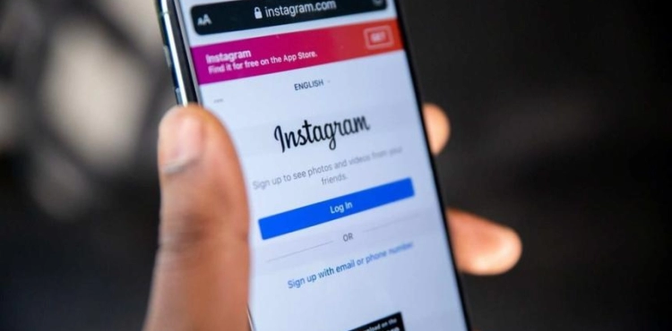 &quot;Instagram&quot; allows its users to filter direct messages from offensive phrases