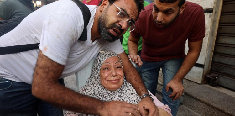 10 martyrs, including a child and a woman, during Israeli raids on Gaza