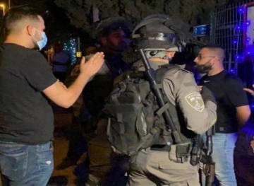 The occupation attacks a number of citizens in Sheikh Jarrah and Silwan, and arrests a young man