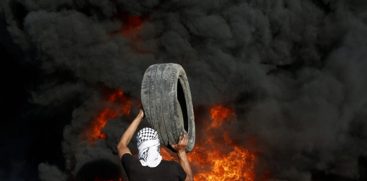 8 civilians were injured by metal bullets and dozens suffocated during confrontations with the occupation in Beita