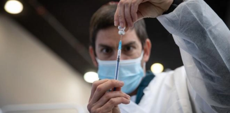 The Israeli health decides to give the third dose of the Corona vaccine to these groups