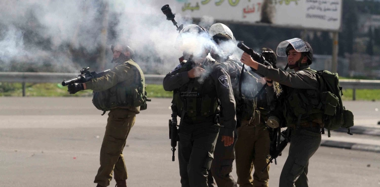 Suffocation injuries during clashes in Bethlehem and Al-Ram