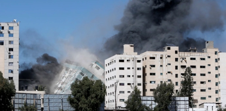Gaza: a journalist was killed, 12 wounded, and 44 media outlets were destroyed during the last aggression