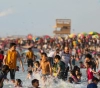 Palestinians spend their Friday vacation on the Gaza beach today