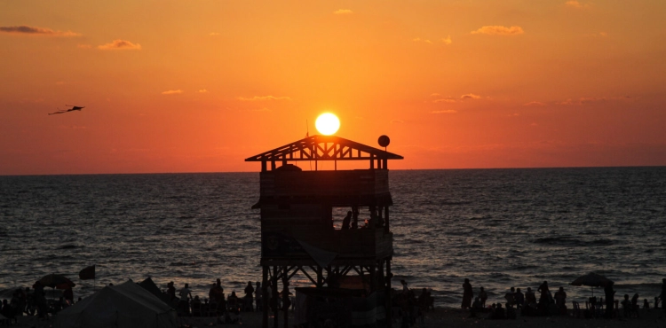 Environmental Quality Authority in Gaza: An increase in the pollution of the stripâ€™s beaches