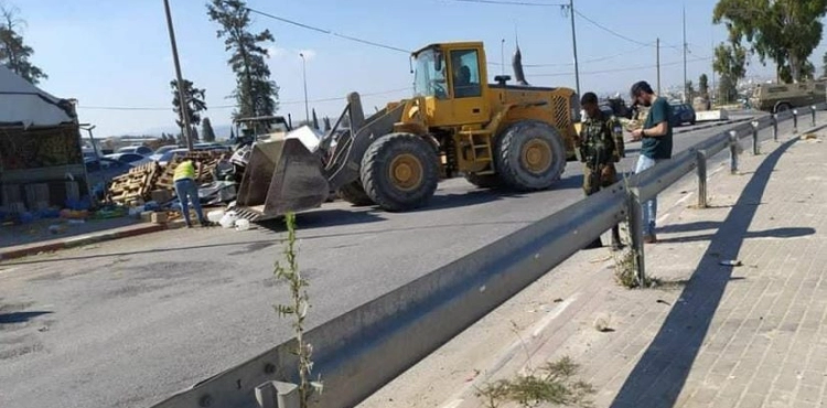 The occupation demolishes 3 houses in "Arab al-Rashaida" northwest of Jericho