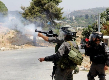 Dozens of suffocation injuries during clashes in Kafr Qaddum