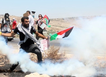 A young man was wounded by Israeli bullets in clashes in Kafr Qaddum