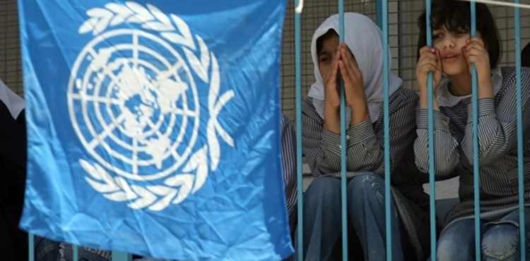 Gaza: Mass sit-in in support of renewed UNRWA mandate