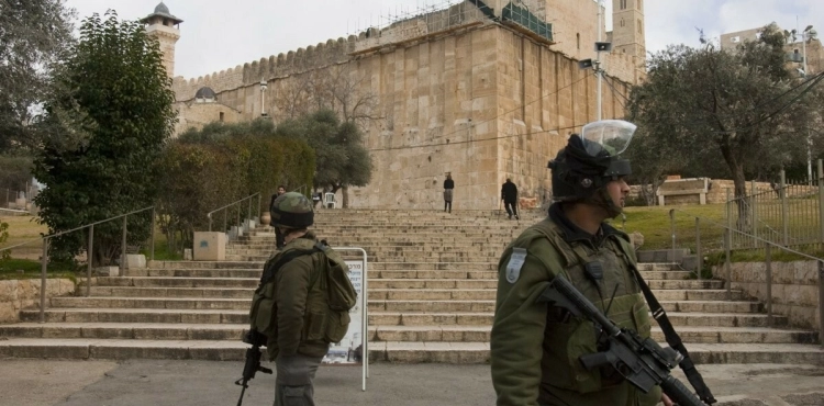The occupation closes the Ibrahimi Mosque tomorrow