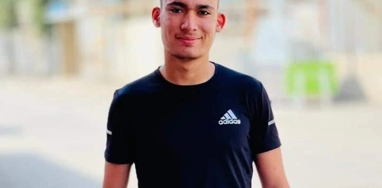 He was martyred on his way to school, carrying his bag. The occupation killed Mahmoud al-Saadi´s dream and his family