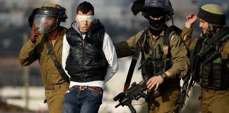 The occupation arrests 4 boys from al-Mughayyir in Ramallah