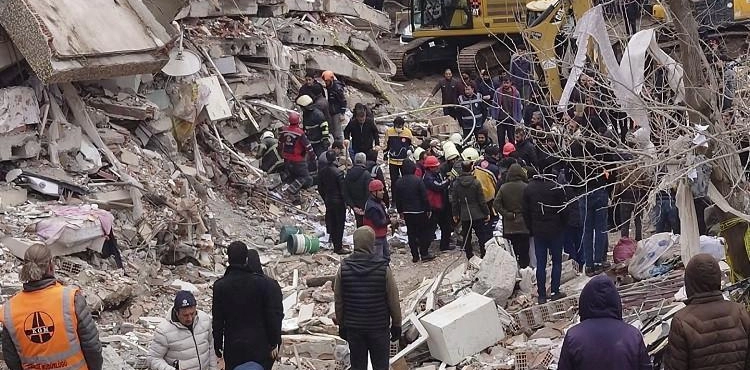 At least 10 people were killed by floods in the earthquake zone in Turkey