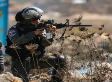 A young man was shot by the occupation in a house south of Nablus